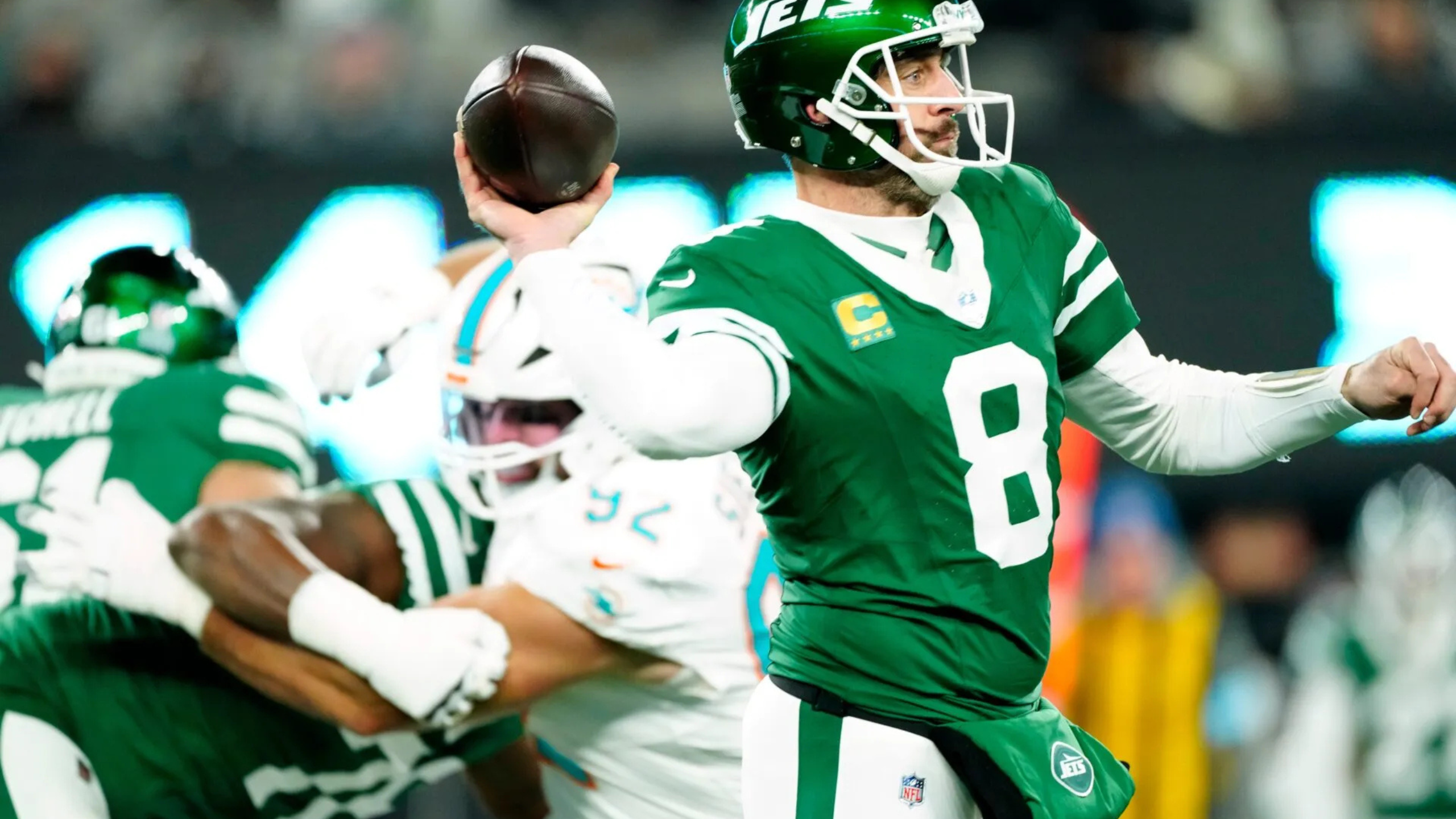 Aaron Rodgers: The Mindset of a Champion – Beyond the Gridiron